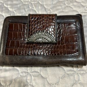 Brighton wallet